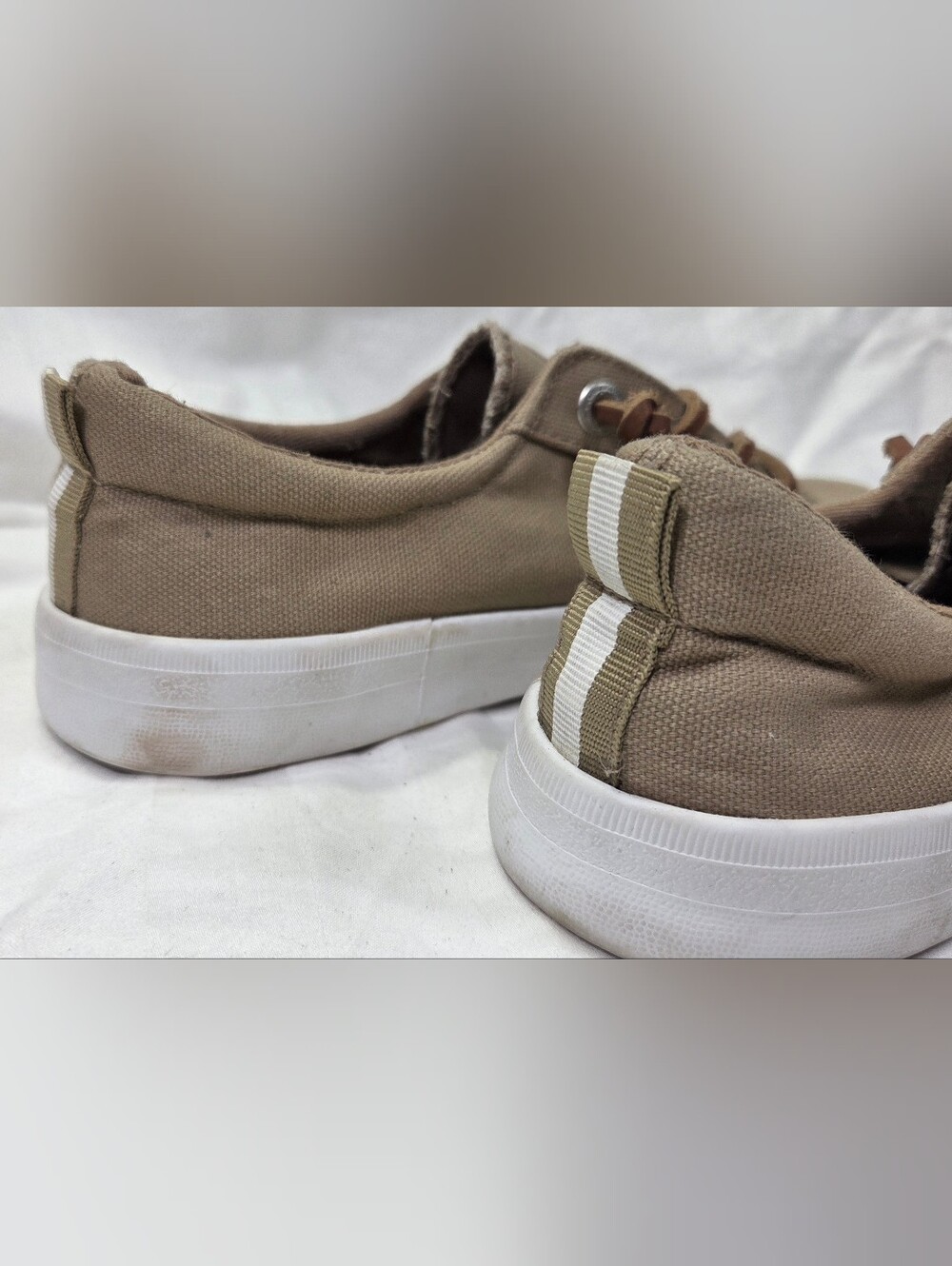Tommy Bahama Women's Canvas Slip On Sneakers Tan Khaki Leather Laces Sz 7 - Picture 7 of 12